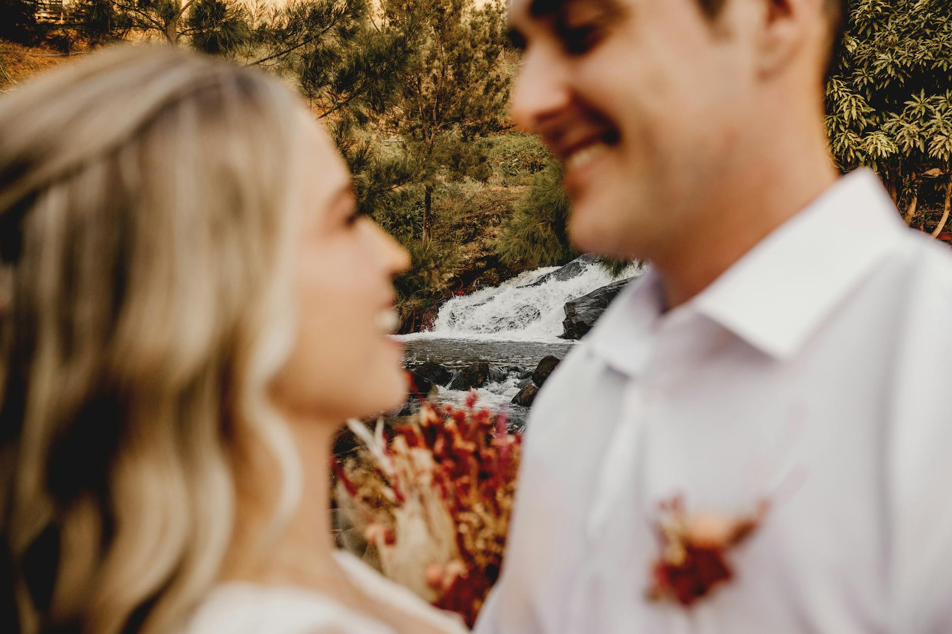 Mira & Jonas — Moment 8